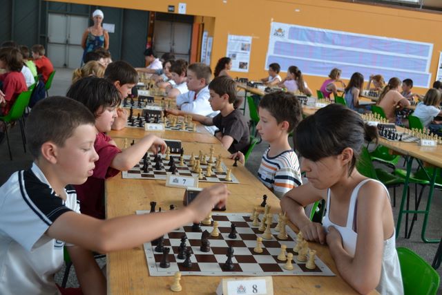 4ième MAXI TOURNOI SCOLAIRE . JUIN 2011 - Echiquier ledonien maxi_tournoi_28_juin_2011_091.jpg (large)