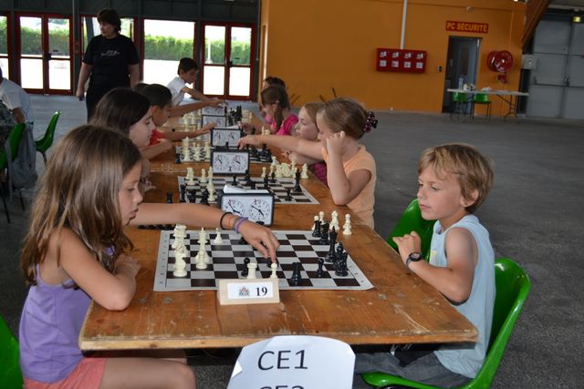 4ième MAXI TOURNOI SCOLAIRE . JUIN 2011 - Echiquier ledonien maxi_tournoi_28_juin_2011_124.jpg (large)