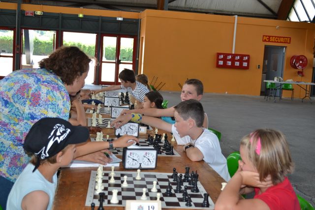 4ième MAXI TOURNOI SCOLAIRE . JUIN 2011 - Echiquier ledonien maxi_tournoi_28_juin_2011_165.jpg (large)
