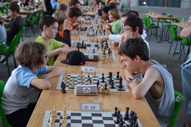 4ième MAXI TOURNOI SCOLAIRE . JUIN 2011 - Echiquier ledonien maxi_tournoi_28_juin_2011_189.jpg (large)