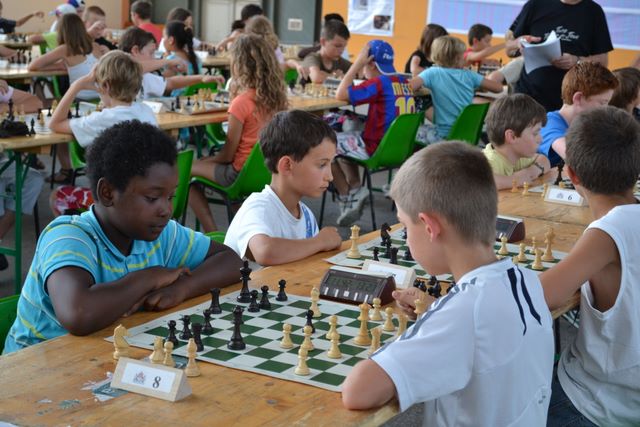 4ième MAXI TOURNOI SCOLAIRE . JUIN 2011 - Echiquier ledonien maxi_tournoi_28_juin_2011_223.jpg (large)