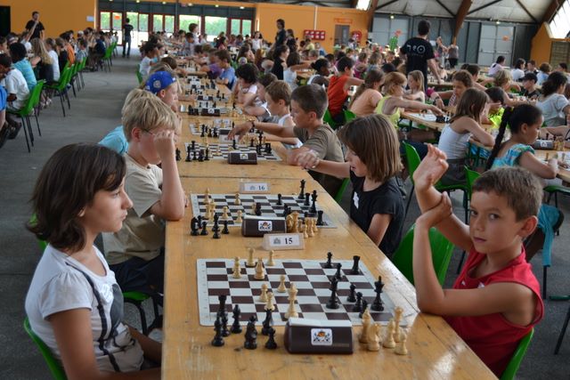 4ième MAXI TOURNOI SCOLAIRE . JUIN 2011 - Echiquier ledonien maxi_tournoi_28_juin_2011_229.jpg (large)