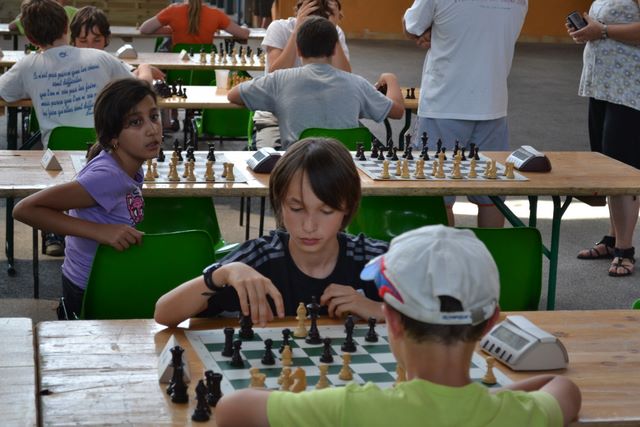 4ième MAXI TOURNOI SCOLAIRE . JUIN 2011 - Echiquier ledonien maxi_tournoi_28_juin_2011_236.jpg (large)