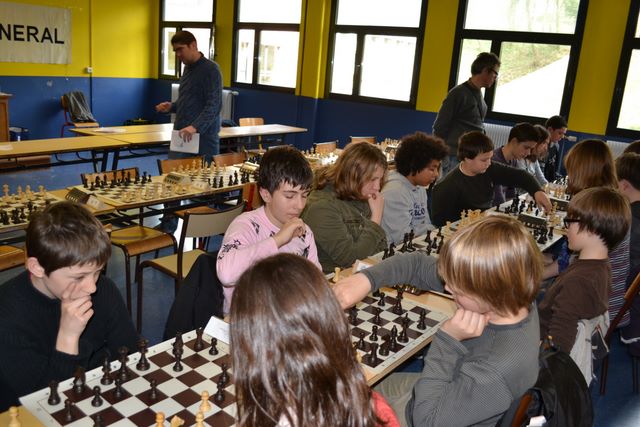 Championnat scolaire Phase academique.Lons le Saunier le 16 mars 2011 - Echiquier ledonien champ_acadm_16_mars_2011_017.jpg (large)