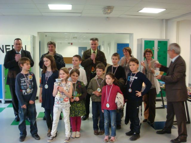Championnat scolaire Phase academique.Lons le Saunier le 16 mars 2011 - Echiquier ledonien dsc04744.jpg (large)