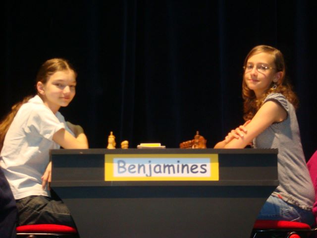 Championnat de France jeunes. Montluçon 2011 - Echiquier ledonien dsc04853.jpg (large)
