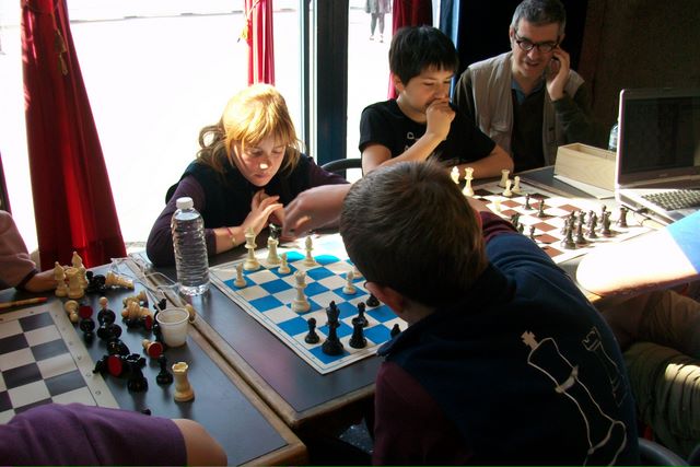 Championnat de France jeunes. Montluçon 2011 - Echiquier ledonien montlucon_047.jpg (large)