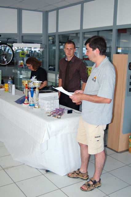 7ème Blitz Renault-Le 16 juin 2012 - Echiquier ledonien blitz_renault_2012__16_.jpg (large)