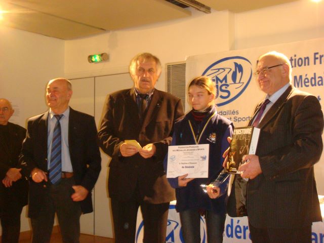 Fédération Française des Médaillées Jeunesse et Sports (FFMJS),Paris le 3 décembre  2011 - Echiquier ledonien dsc05740.jpg (large)