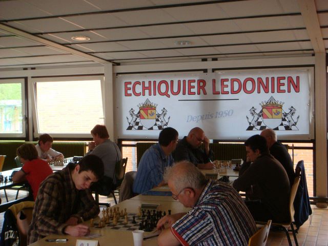 6ème Open FIDE du Conseil Général du Jura du 17 au 20 mai 2012 - Echiquier ledonien dsc06233.jpg (large)
