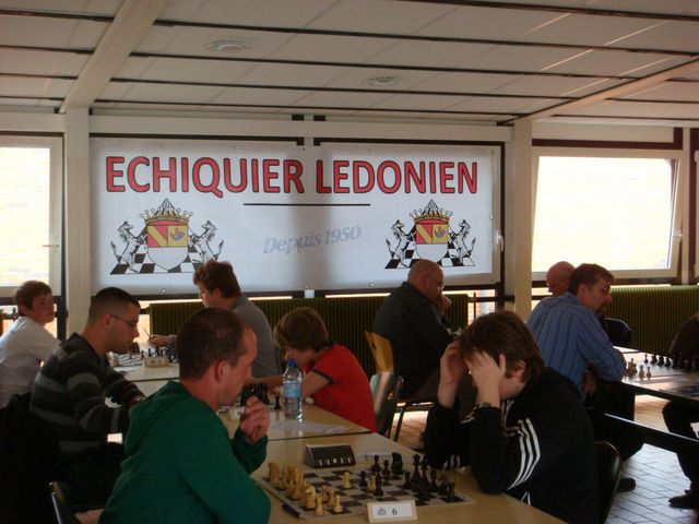 6ème Open FIDE du Conseil Général du Jura du 17 au 20 mai 2012 - Echiquier ledonien dsc06234.jpg (large)