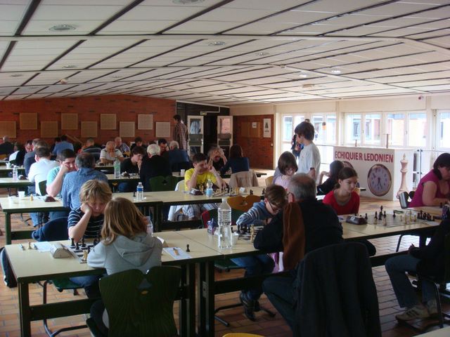 6ème Open FIDE du Conseil Général du Jura du 17 au 20 mai 2012 - Echiquier ledonien dsc06239.jpg (large)
