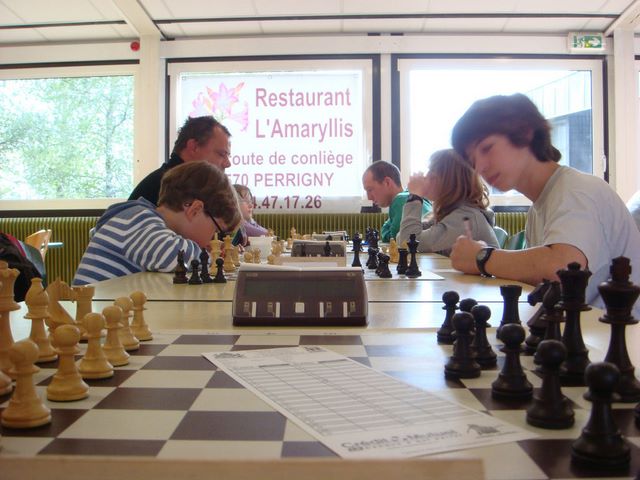 6ème Open FIDE du Conseil Général du Jura du 17 au 20 mai 2012 - Echiquier ledonien dsc06246.jpg (large)