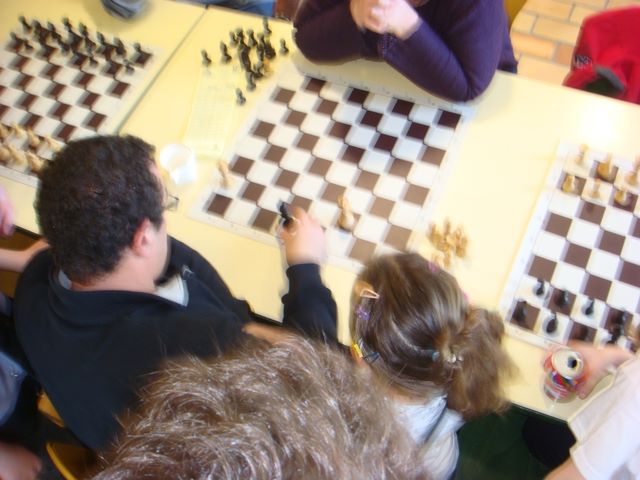 6ème Open FIDE du Conseil Général du Jura du 17 au 20 mai 2012 - Echiquier ledonien dsc06293.jpg (large)