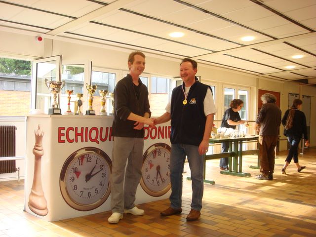 6ème Open FIDE du Conseil Général du Jura du 17 au 20 mai 2012 - Echiquier ledonien dsc06308.jpg (large)