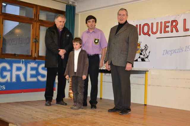 Championnat individuel des jeunes du Jura. 21 & 22 janvier 2012 - Echiquier ledonien championnats_du_jura_21_22_janv_2012_suite_126.jpg (large)