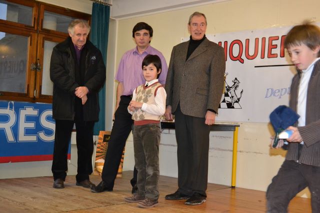 Championnat individuel des jeunes du Jura. 21 & 22 janvier 2012 - Echiquier ledonien championnats_du_jura_21_22_janv_2012_suite_127.jpg (large)