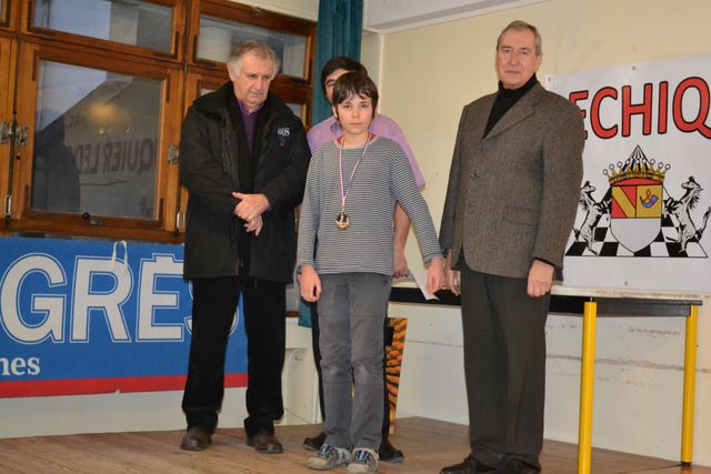 Championnat individuel des jeunes du Jura. 21 & 22 janvier 2012 - Echiquier ledonien championnats_du_jura_21_22_janv_2012_suite_145.jpg (large)