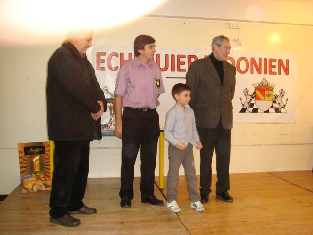 Championnat individuel des jeunes du Jura. 21 & 22 janvier 2012 - Echiquier ledonien dsc05911.jpg (large)