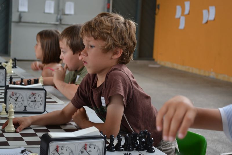 Maxi-Tournoi scolaire d'échecs 2012 - Echiquier ledonien dsc_0801.jpg (large)