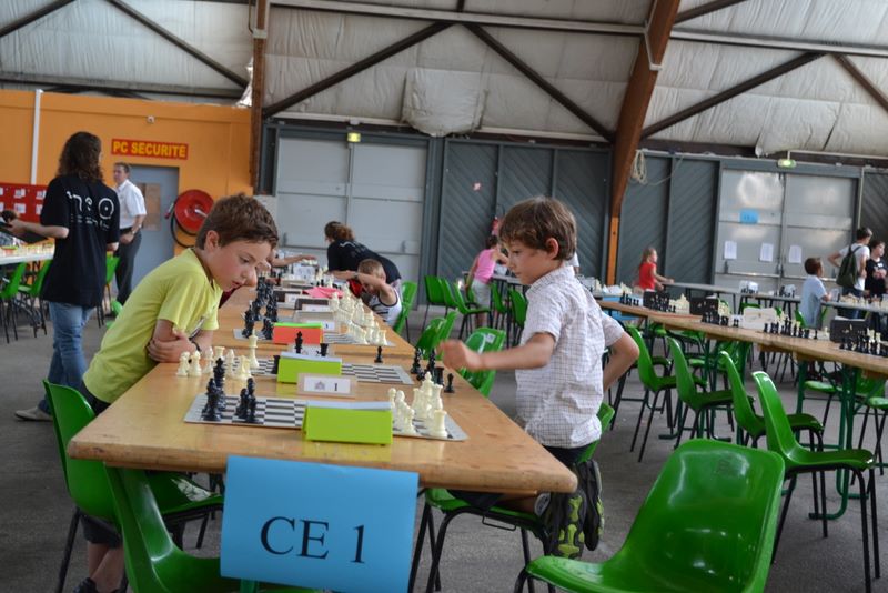 Maxi-Tournoi scolaire d'échecs 2012 - Echiquier ledonien dsc_0818.jpg (large)