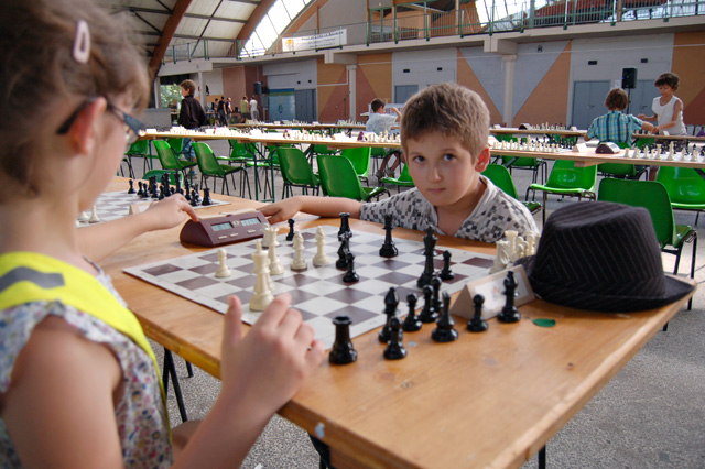 Maxi-Tournoi scolaire d'échecs 2012 - Echiquier ledonien puraparc_2012_533_sc__104_.jpg (large)
