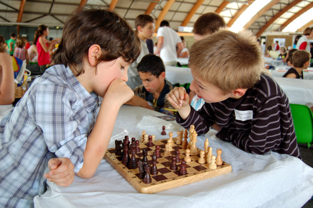 Maxi-Tournoi scolaire d'échecs 2012 - Echiquier ledonien puraparc_2012_533_sc__123_.jpg (large)
