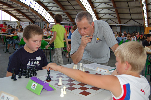 Maxi-Tournoi scolaire d'échecs 2012 - Echiquier ledonien puraparc_2012_533_sc__151_.jpg (large)