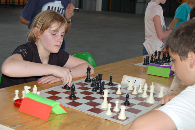 Maxi-Tournoi scolaire d'échecs 2012 - Echiquier ledonien puraparc_2012_533_sc__156_.jpg (large)