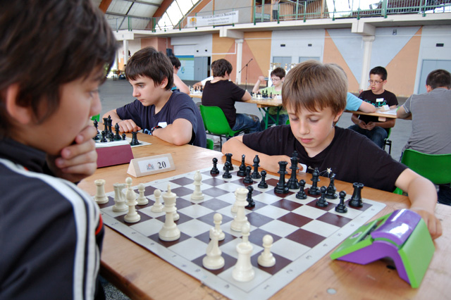 Maxi-Tournoi scolaire d'échecs 2012 - Echiquier ledonien puraparc_2012_533_sc__174_.jpg (large)