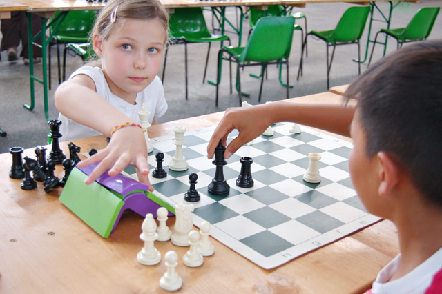 Maxi-Tournoi scolaire d'échecs 2012 - Echiquier ledonien puraparc_2012_533_sc__186_.jpg (large)