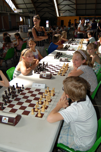 Maxi-Tournoi scolaire d'échecs 2012 - Echiquier ledonien puraparc_2012_533_sc__75_.jpg (large)