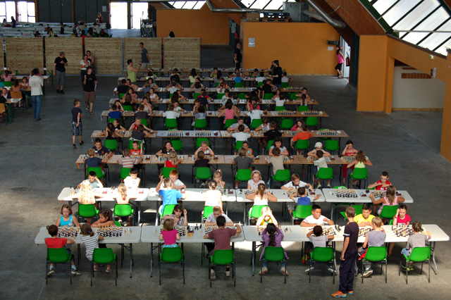 Maxi-Tournoi scolaire d'échecs 2012 - Echiquier ledonien puraparc_2012_533_sc__89_.jpg (large)