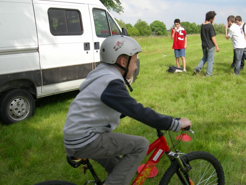 FINALE DU CHAMPIONNAT DE FRANCE DES ECOLES PRIMAIRES - La Flèche (Sarthe) le 31 mai, 1 et 2 juin 2013 - Echiquier ledonien dscn3729.jpg (large)