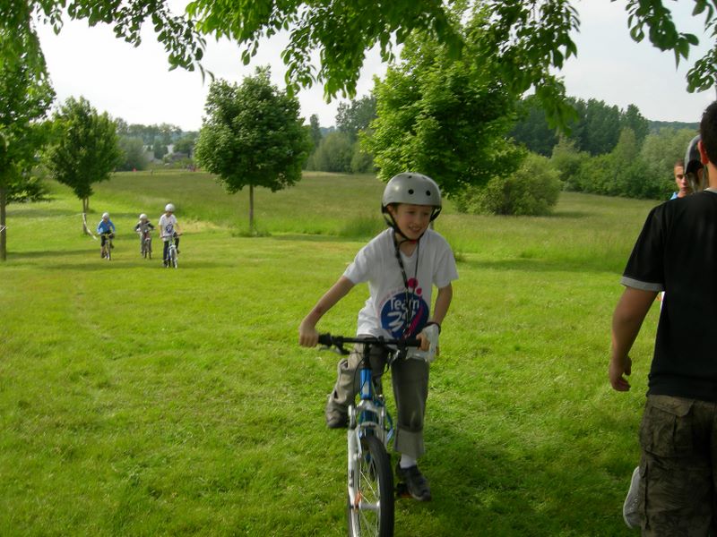 FINALE DU CHAMPIONNAT DE FRANCE DES ECOLES PRIMAIRES - La Flèche (Sarthe) le 31 mai, 1 et 2 juin 2013 - Echiquier ledonien dscn3733.jpg (large)