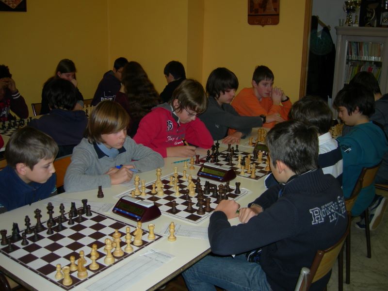 NIII Jeunes - Ronde 2 & 3 - Echiquier ledonien dscn3414.jpg (large)