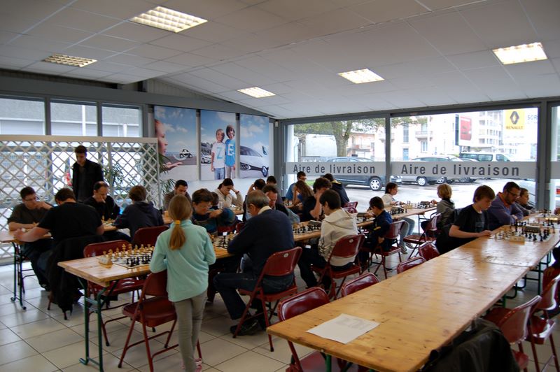 8ème Blitz Renault le 1 juin 2013 - Echiquier ledonien pascal_turle_blitz_renaul_2013__11_.jpg (large)