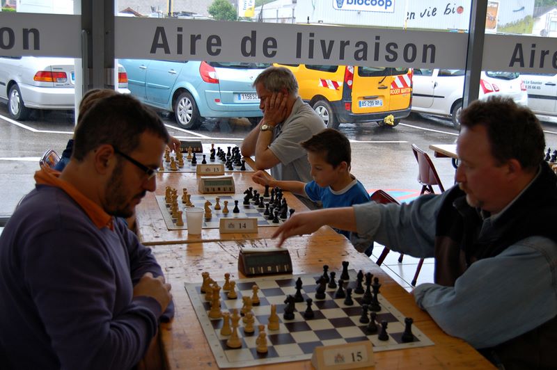 8ème Blitz Renault le 1 juin 2013 - Echiquier ledonien pascal_turle_blitz_renaul_2013__22_.jpg (large)