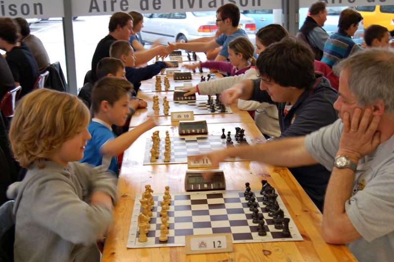 8ème Blitz Renault le 1 juin 2013 - Echiquier ledonien pascal_turle_blitz_renaul_2013__32_.jpg (large)