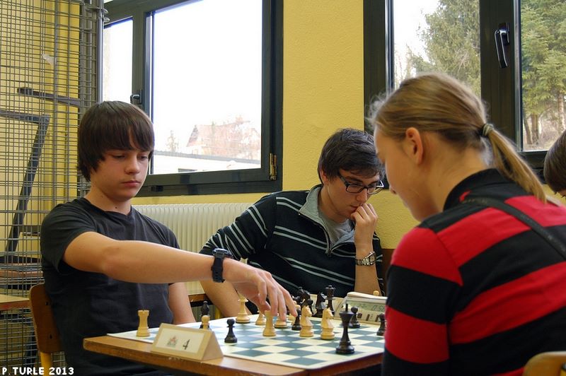 Championnat scolaire d’Echecs à Saint Exupéry  - Echiquier ledonien champ__scol__2013__89_.jpg (large)