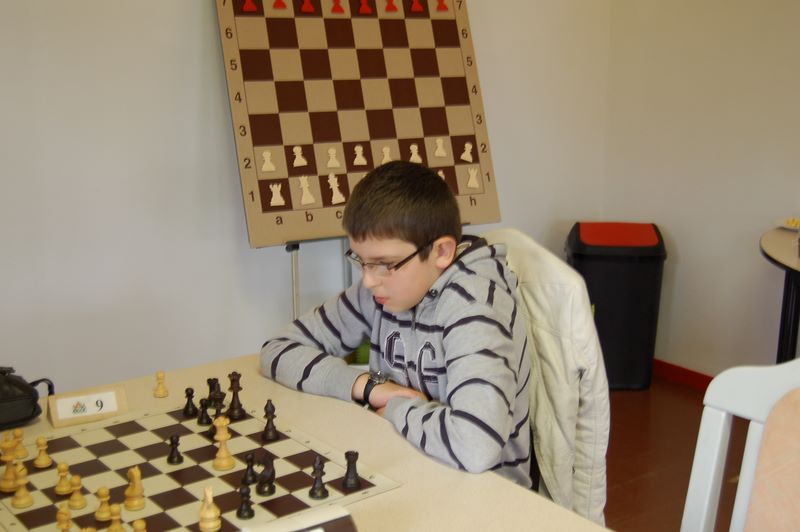 3eme Coupe de L'Amaryllis -Chess 960 - le 2 juin 2013 - Echiquier ledonien pascal_turle_chess_960__13_.jpg (large)