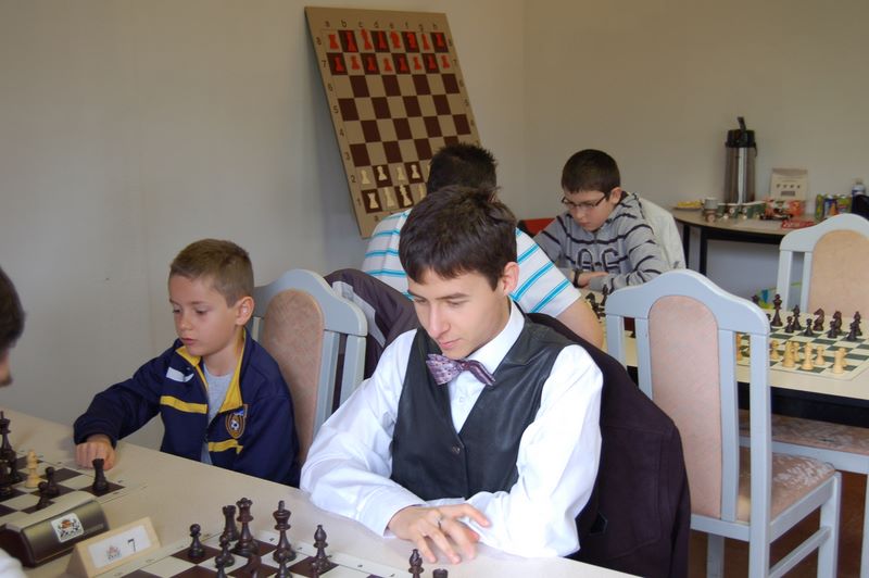 3eme Coupe de L'Amaryllis -Chess 960 - le 2 juin 2013 - Echiquier ledonien pascal_turle_chess_960__16_.jpg (large)