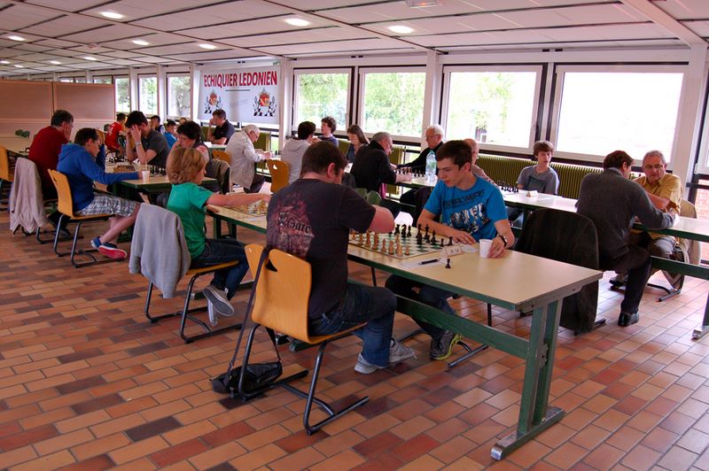 8ème FIDE du Conseil Général du Jura  - Echiquier ledonien echiquier_ledonien__24_.jpg (large)