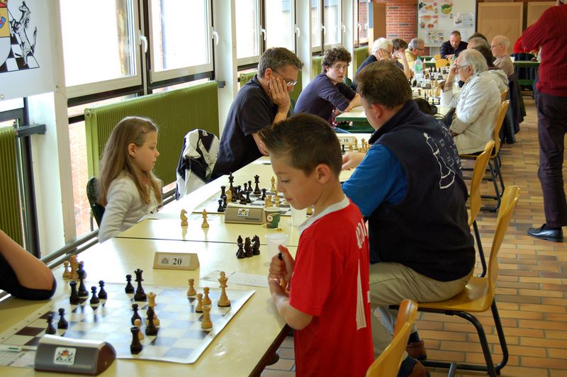 8ème FIDE du Conseil Général du Jura  - Echiquier ledonien echiquier_ledonien__26_.jpg (large)