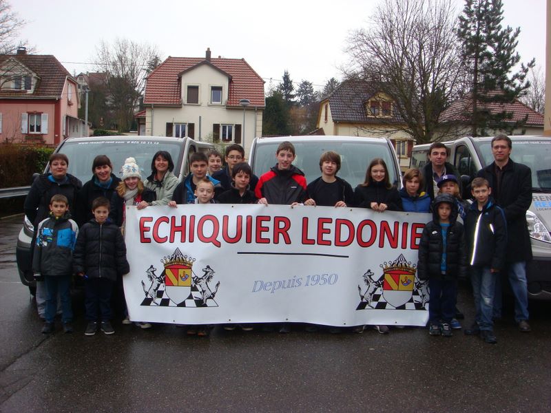 Echecs et Mat en Alsace.Nationale III jeunes.Mulhouse le  17 mars 2013 - Echiquier ledonien dsc07104.jpg (large)