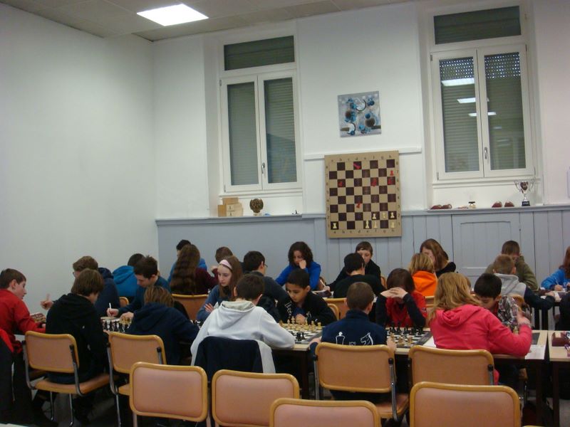 Echecs et Mat en Alsace.Nationale III jeunes.Mulhouse le  17 mars 2013 - Echiquier ledonien dsc07114.jpg (large)