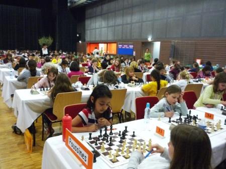 Championnat de France des jeunes 2013. Saint Paul les Trois Châteaux - Echiquier ledonien 25salle_de_jeu.jpg (large)