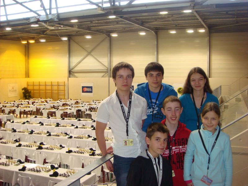 Championnat de France des jeunes 2013. Saint Paul les Trois Châteaux - Echiquier ledonien dsc07175.jpg (large)