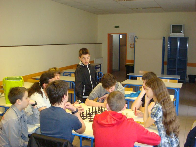 Championnat de France des jeunes 2013. Saint Paul les Trois Châteaux - Echiquier ledonien dsc07195.jpg (large)