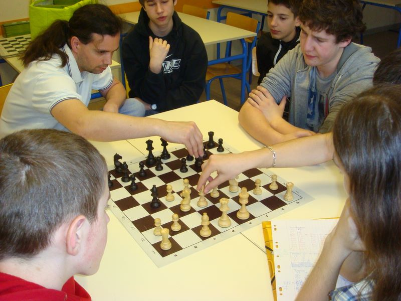 Championnat de France des jeunes 2013. Saint Paul les Trois Châteaux - Echiquier ledonien dsc07196.jpg (large)